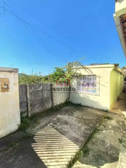 Casa à venda no Santanense, terreno de 480 m2