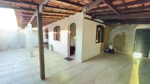 Casa 3 quartos à venda no Parque Jardim Santanense