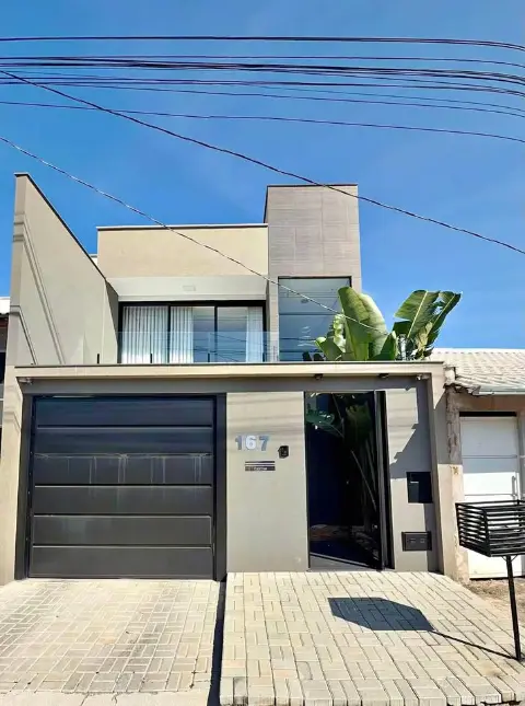 3 quartos 3 banheiros – Casa