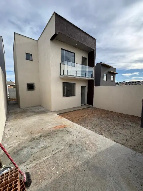 Casa 3 quartos à venda no Aeroporto