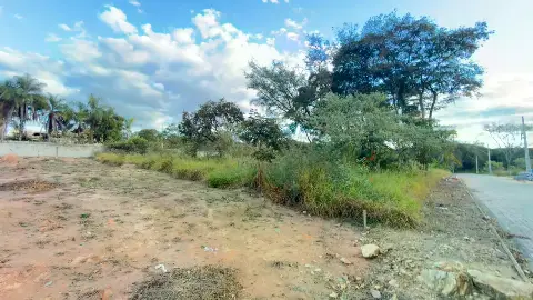 Lote de 500 m² à venda no Recanto da Serra