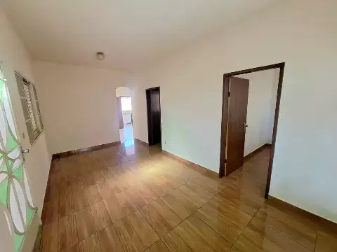 Casa para alugar com 3 quartos no Cerqueira Lima