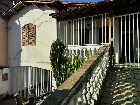 Casa 4 quartos à venda no Lourdes em Itaúna