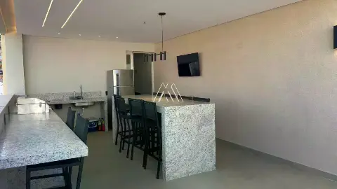 Cobertura à venda, Graças