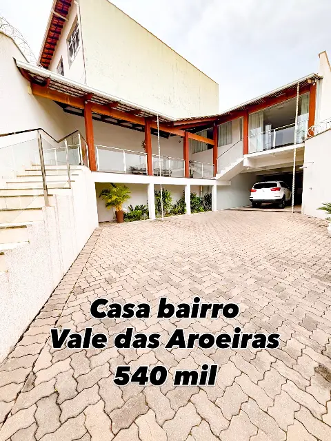 Casa à venda com 3 quartos no Vale das Aroeiras