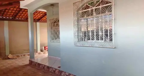 4 quartos 1 banheiro – Casa