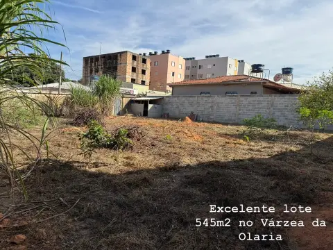 Terreno 545 m² à venda na Várzea da Olaria