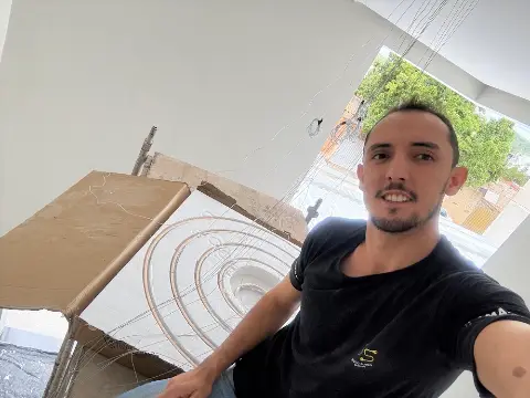 Eletricista bruno Itaúna Mg