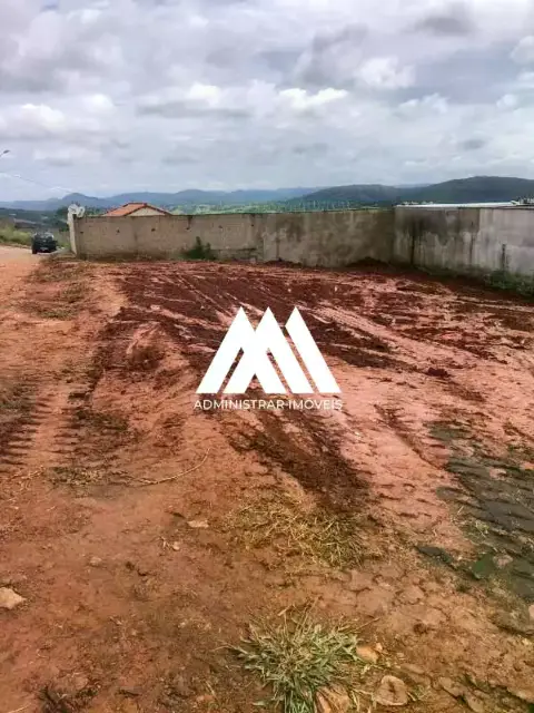 Lote de 240 m² à venda no Parque Jardim, R$ 115 mil