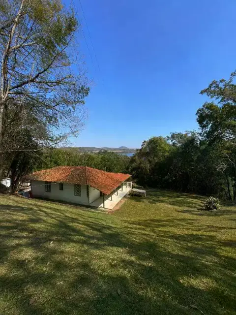 Sítio à venda, 4 quartos, Centro