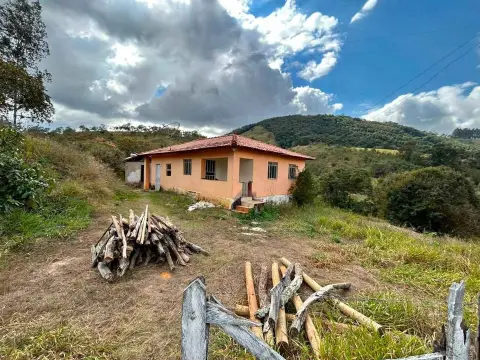 Terreno 4 hectares com casa em Bonfim