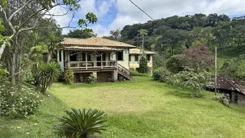 Sítio com 13 hectares no Povoado do Peão