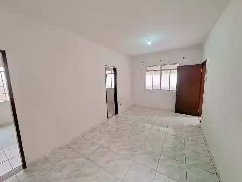 Casa para alugar com 3 quartos e 2 vagas no Piedade