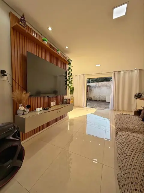 3 quartos 2 banheiros – Casa