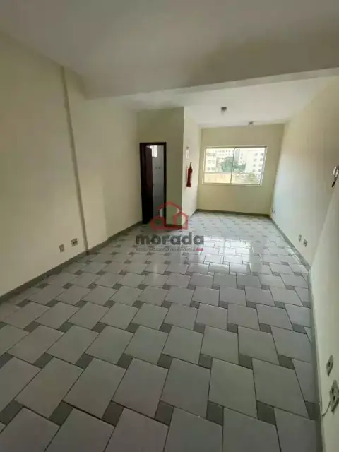 Sala comercial de 41 m² para alugar no Centro
