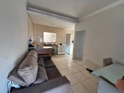 Casa 2 quartos à venda no Residencial Santanense