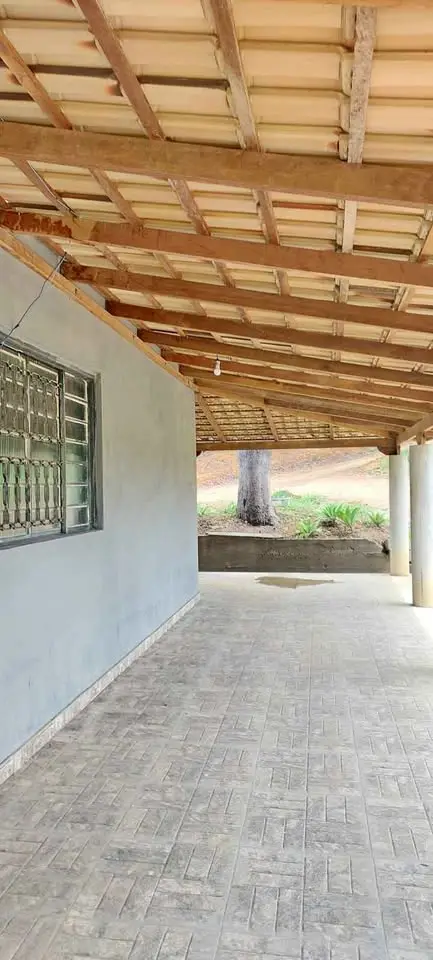 Sítio de 6.000 m² com casa de 2 quartos à venda