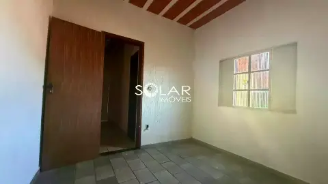 Casa para alugar com 3 quartos no Nogueira Machado