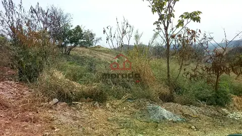Lote à venda no Residencial Vale das Aroeiras