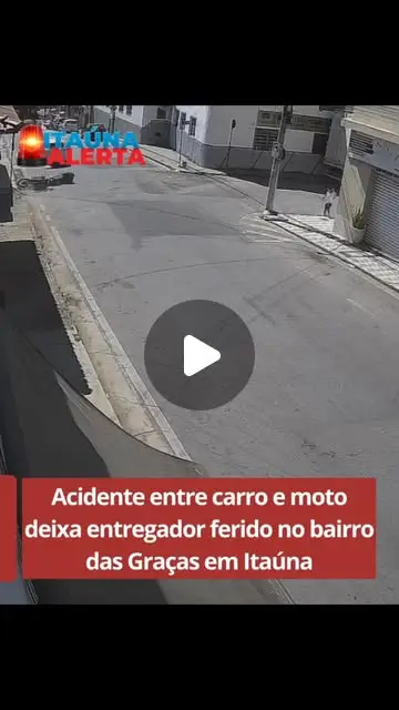 Acidente entre carro e moto na Rua Santana, Graças