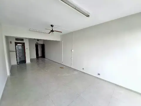 Sala comercial de 35 m² para alugar no Centro