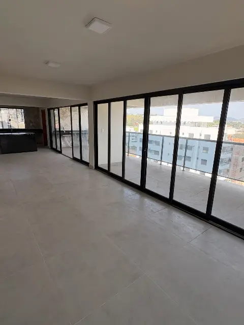 Apartamento 3 suítes à venda no Tropical