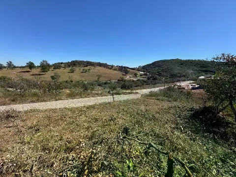 Chácara 1.150 m² à venda no Condomínio Solar dos Lagos