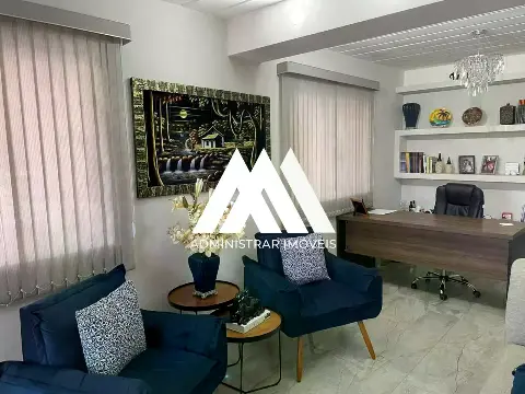 Casa 3 quartos com 2 pavimentos à venda no Santa Mônica