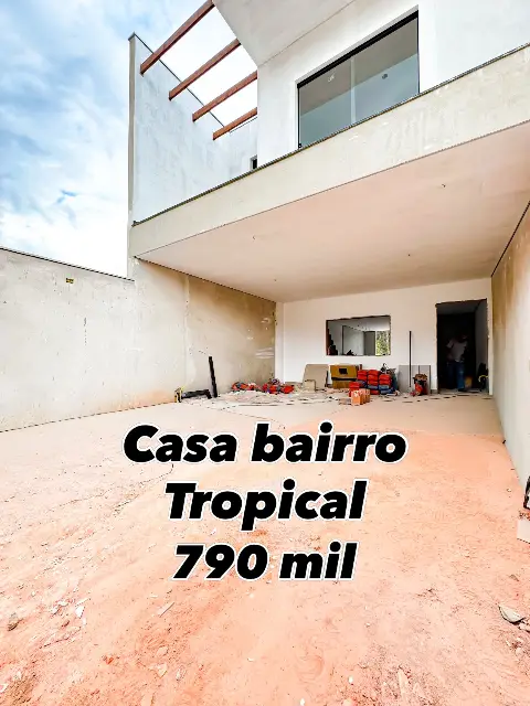Casa 3 quartos à venda no Tropical
