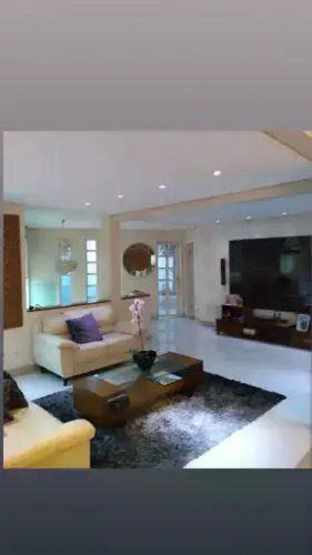 Linda Casa á venda em ITAÚNA-MG.