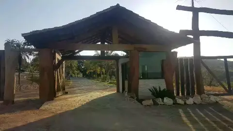 Lote de 1.463 m² à venda no Condomínio Paraíso dos Coqueiros