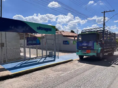 Ideal Gás e Água