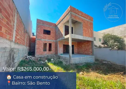 Casa em construção à venda no São Bento