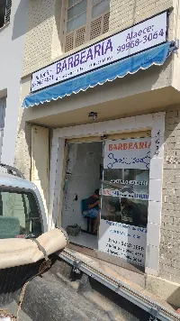 Antônio e Alaece Barbearia