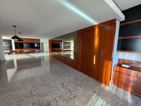 Apartamento de Luxo 4 Quartos à Venda no Centro