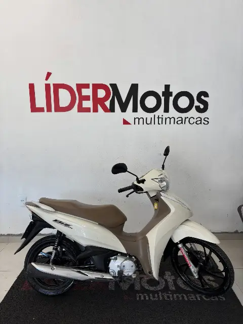 Biz 125 2022 com 13 mil km rodados, único dono