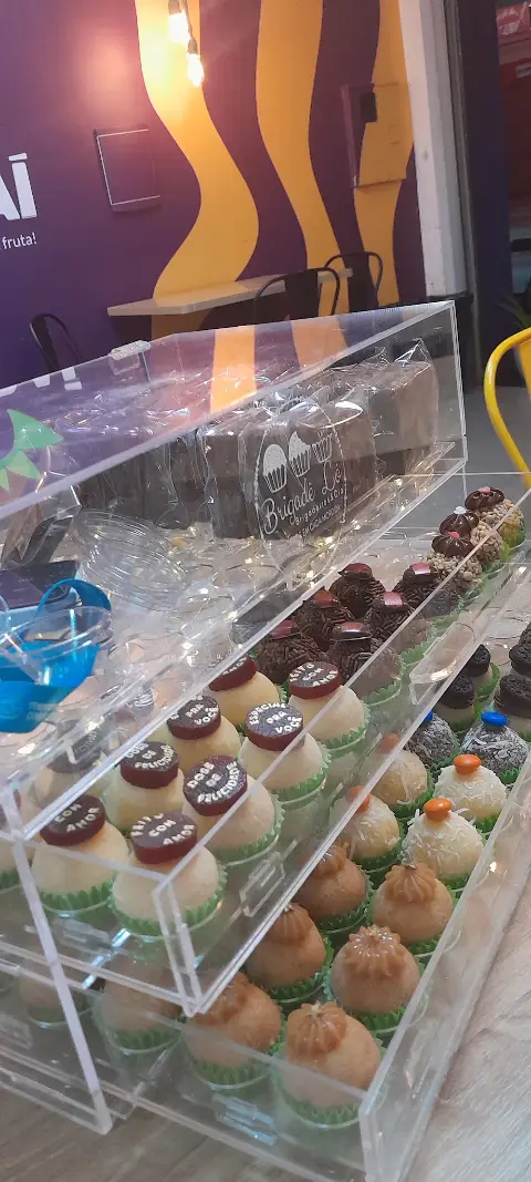 Brigadê Ló | Brigadeiros&Cia – Confeitaria