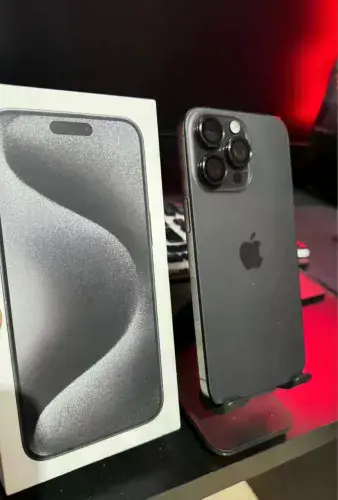 iPhone 15 pro Max 90% bateria - único dono
