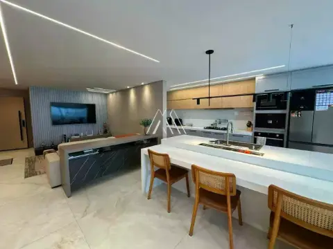 Apartamento de alto padrão 130 m² à venda no Belvedere em Itaúna