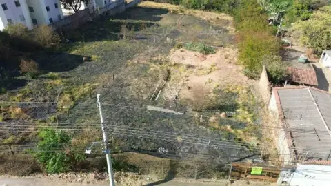 Vendo lote em Itaúna com ótima localização!
