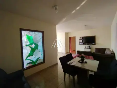 Vendo apartamento em Itaúna com excelente localização!