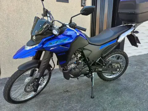 YAMAHA LANDER CONNECTED 250 - 2025