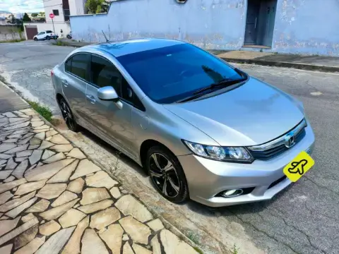 Honda Civic Sedan LXS 1.8/1.8 Flex 16V Aut. 4P 2014