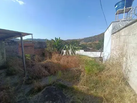 Vendo lote em Itaúna com 250m² em ótima localização