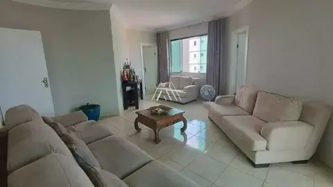 Vendo cobertura em Itaúna com localização em região central!