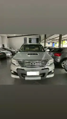 Toyota Hilux SW4 SRV D4-d 4X4 3.0 TDI Dies. AUT 2012