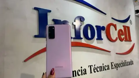 Celular Samsung S20FE 128GB Semi Novo