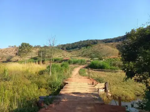 Alugo terreno  para  instalar energia solar.