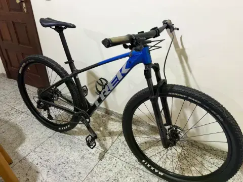 BICICLETA TREK MARLIN 8 -29 TAM. M/L