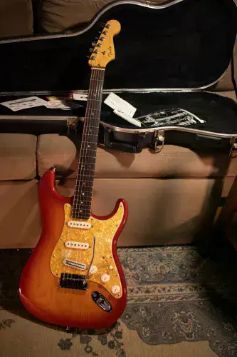 Guitarra Fender American Deluxe Ash Stratocaster RW Aged Cherry Sunburst 2007